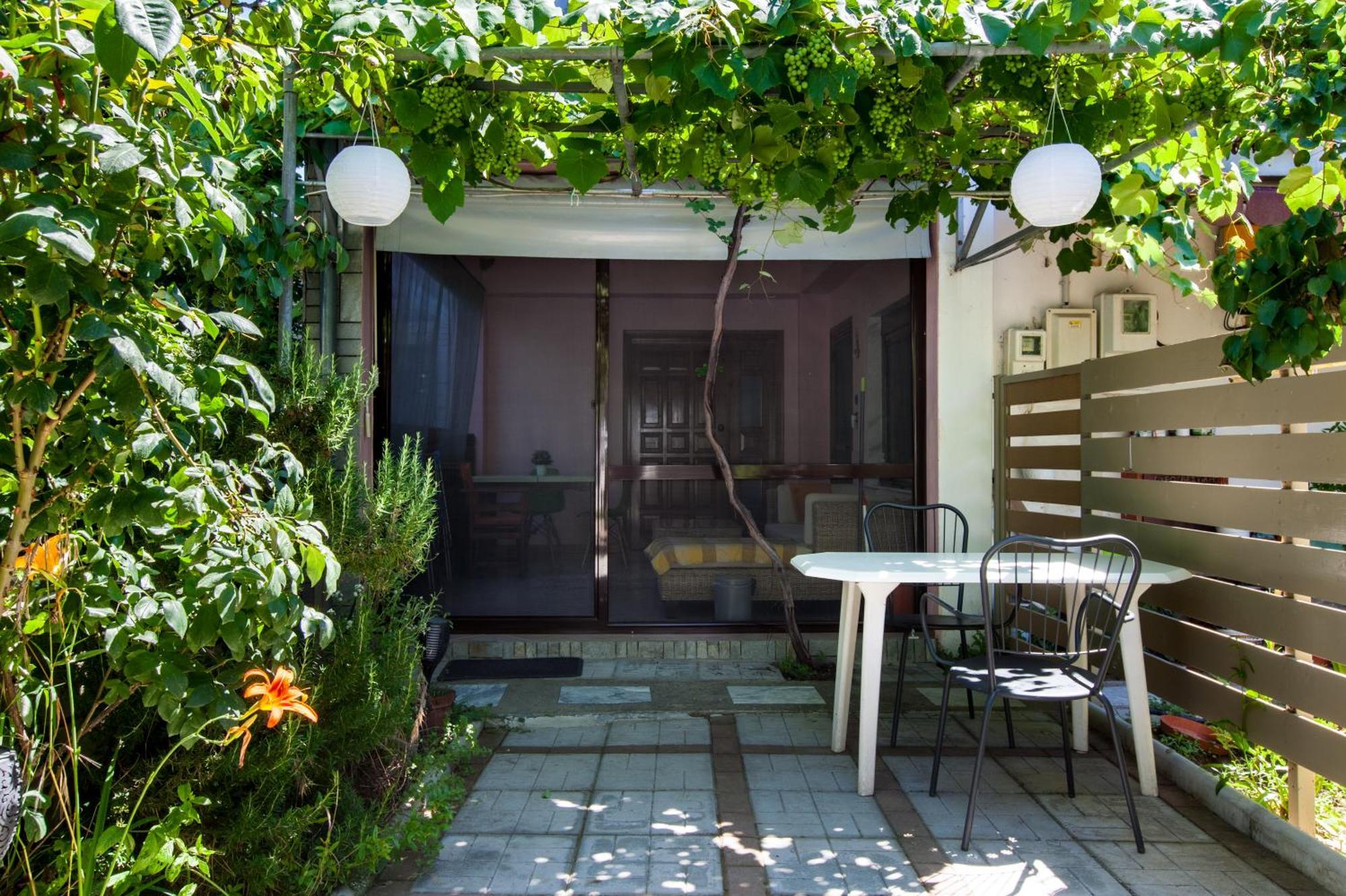 Garden Guest Room Фанаріон Екстер'єр фото